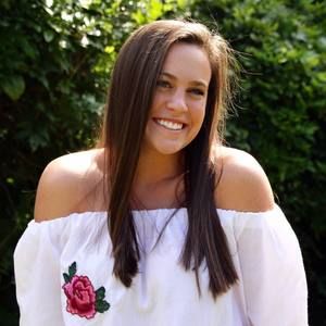 Meet your Posher, Caroline